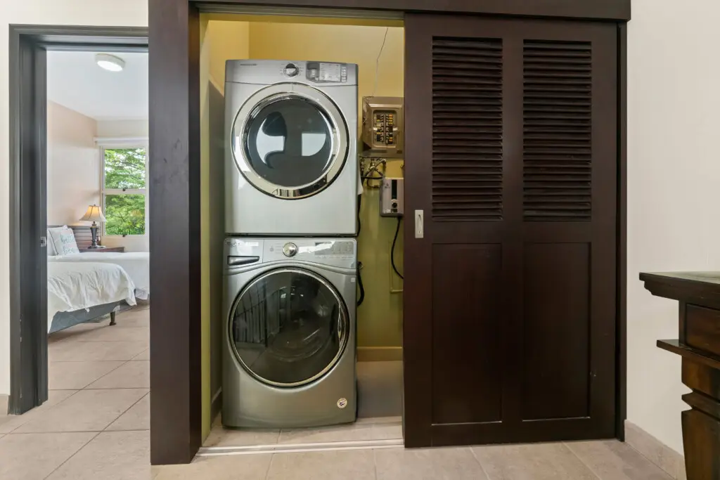 6903f16e f9d5 42c4 9d28 1c77aa758bc0.jpg