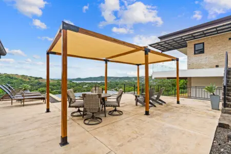 6a37fb75 4f80 40dd bdde a058a449e430.jpg