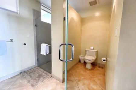 6e9c36ec 7d98 43dc 9a46 5eca2db5f269.jpg