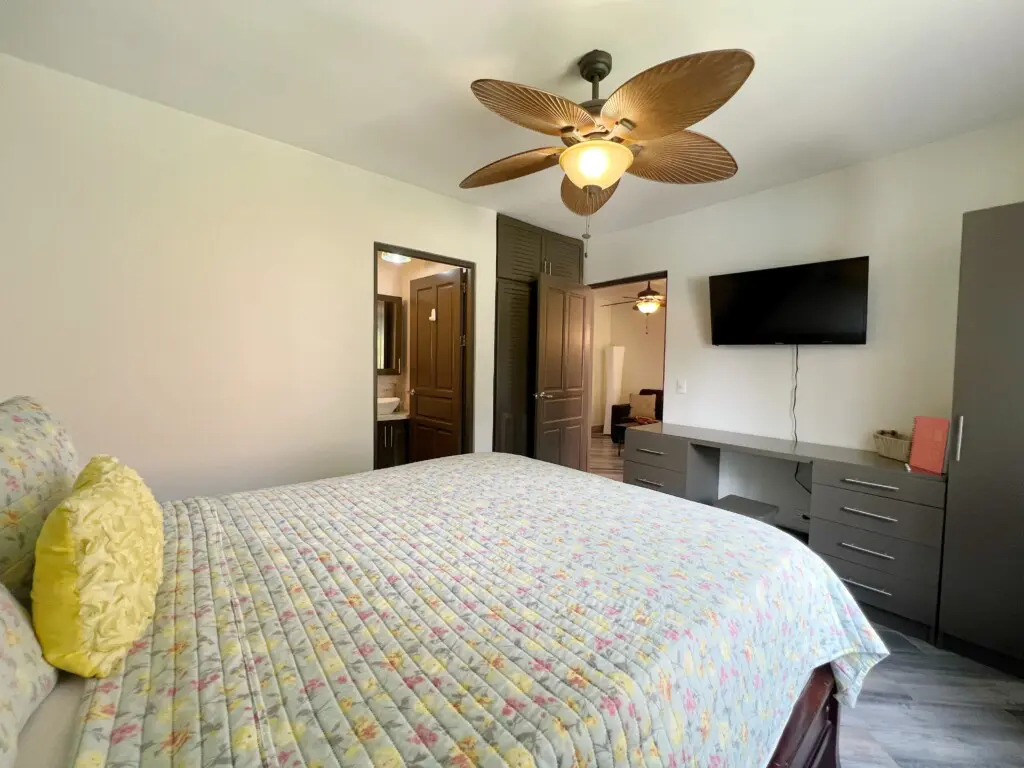 6fb8f91c a9bf 4776 8d67 ad1d31447f6b.jpg