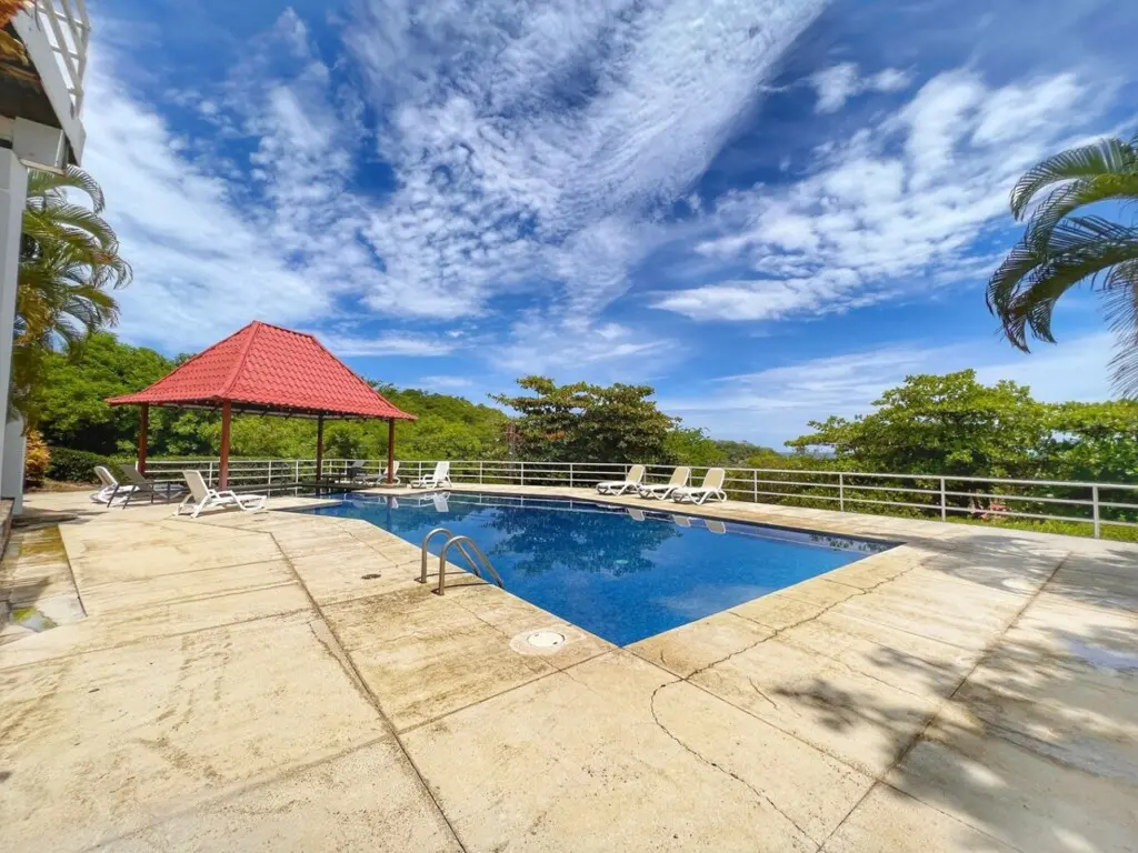 73e17812 d958 4a91 9fde 30d0e9f98e7a.jpg