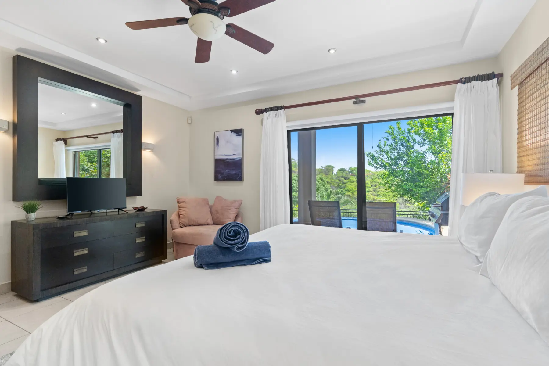 7b024c6b 99f3 426c b4af bd738cd3f732.jpg