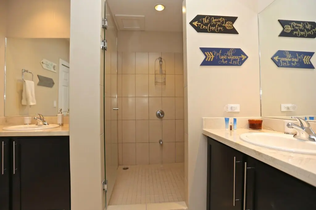 7b46a74a 40a8 491d a437 ba965a7864de.jpg