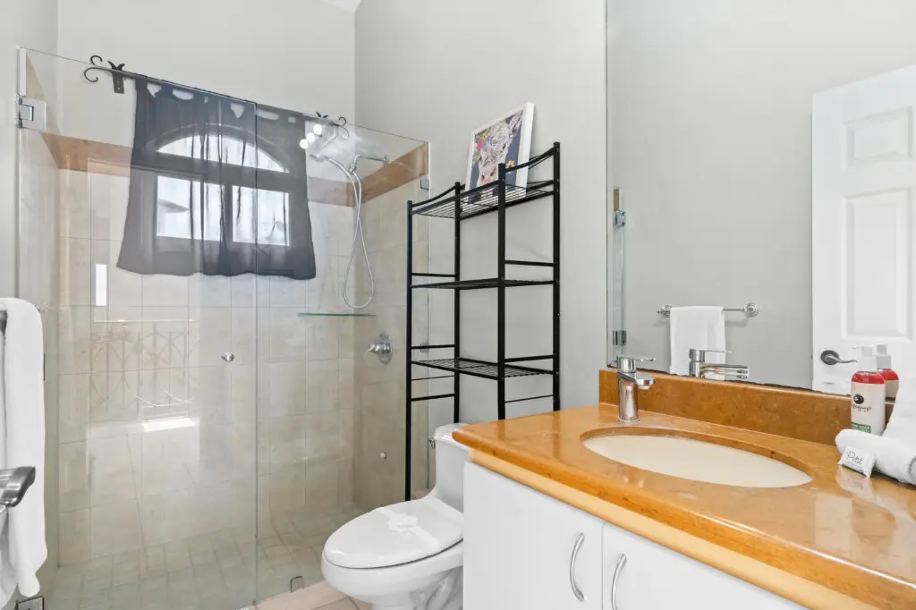 8c9e14ca f80c 4016 a743 c7bb82129084.jpg