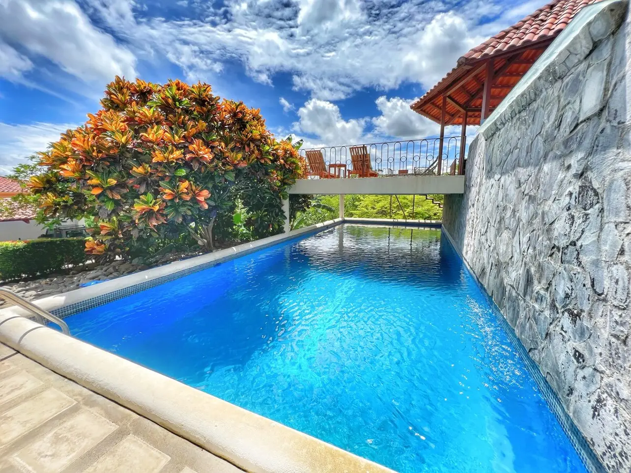 8f21c9f5 e852 41c2 8826 22fb08477e77.jpg