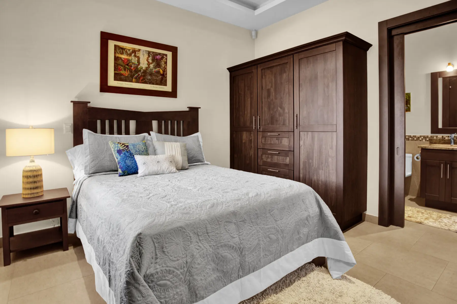 901ab67f e334 4e0d 8210 10bcbb6525f3.jpg