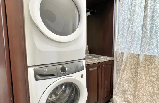 93f0c674 a272 4774 8fdc 7b93135cc383.jpg