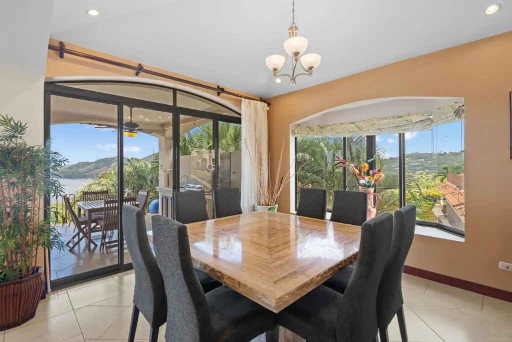 988057f5 ad7f 47d2 863f 2d56702601a0.jpg