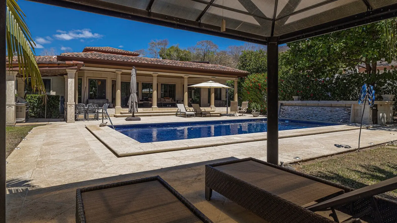 a56161a3 f64e 4cd8 be4c a6aecd98f9f4.jpg