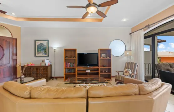 a90b28c2 8480 444f 8513 b1753e2c0455.jpg