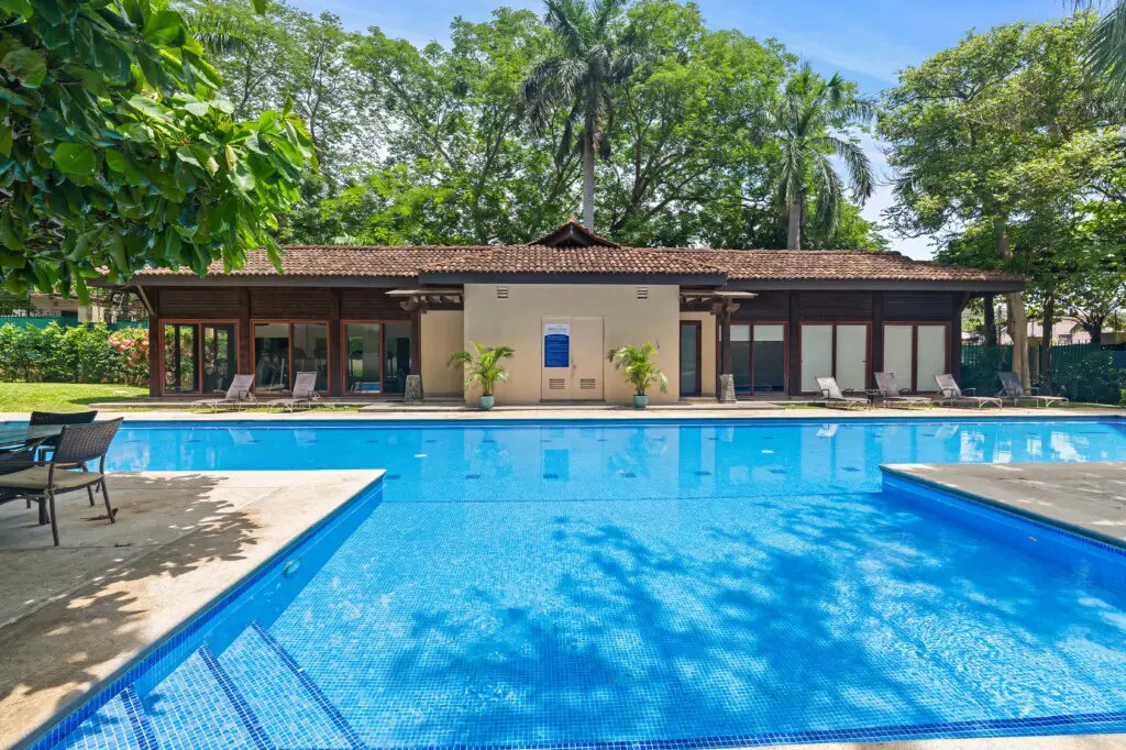 ae2d7a51 e058 4ac3 aa31 81f6f7ca6533.jpg