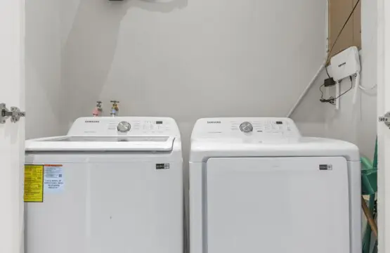 af2136dc 1a2f 4dc3 ab12 f1e75ad3331d.jpg