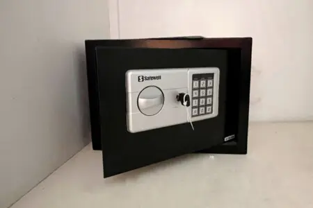 b08e4eca bec0 4e03 b1b5 ccdf758fde4b.jpg