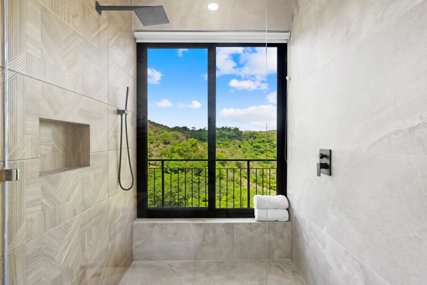 c2197947 09a5 47ad b320 459257d4e9bb.jpg