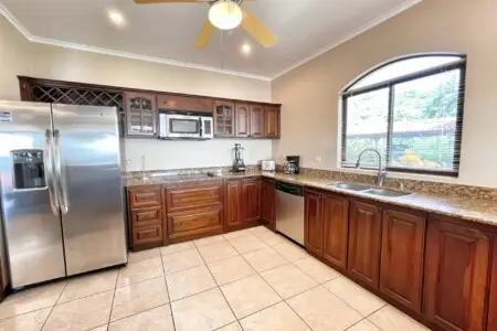 c599d425 f65d 4ba5 abe7 a7ded4a52157.jpg