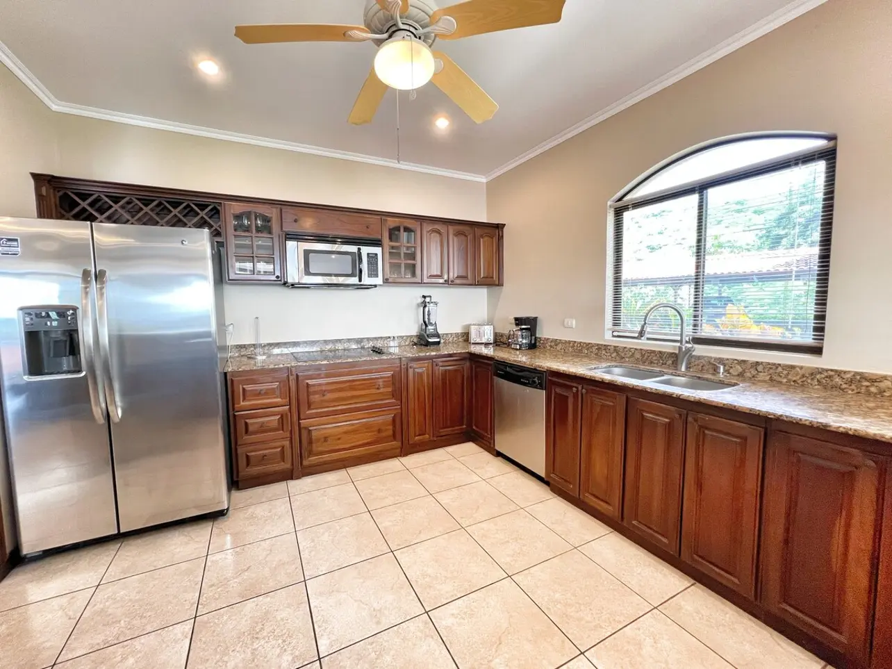 c599d425 f65d 4ba5 abe7 a7ded4a52157.jpg