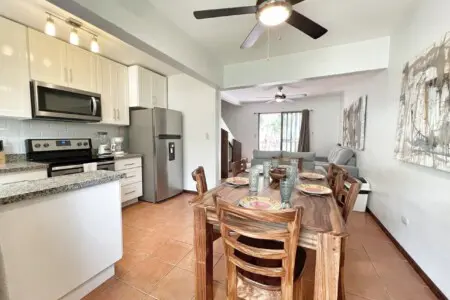 c6832d4e 84c2 4f40 acbb adeafc7dd1b8.jpg