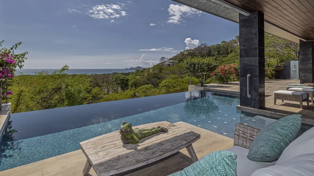 c7e0594e a0fc 44cf b53f 0944b5736ff1.jpg