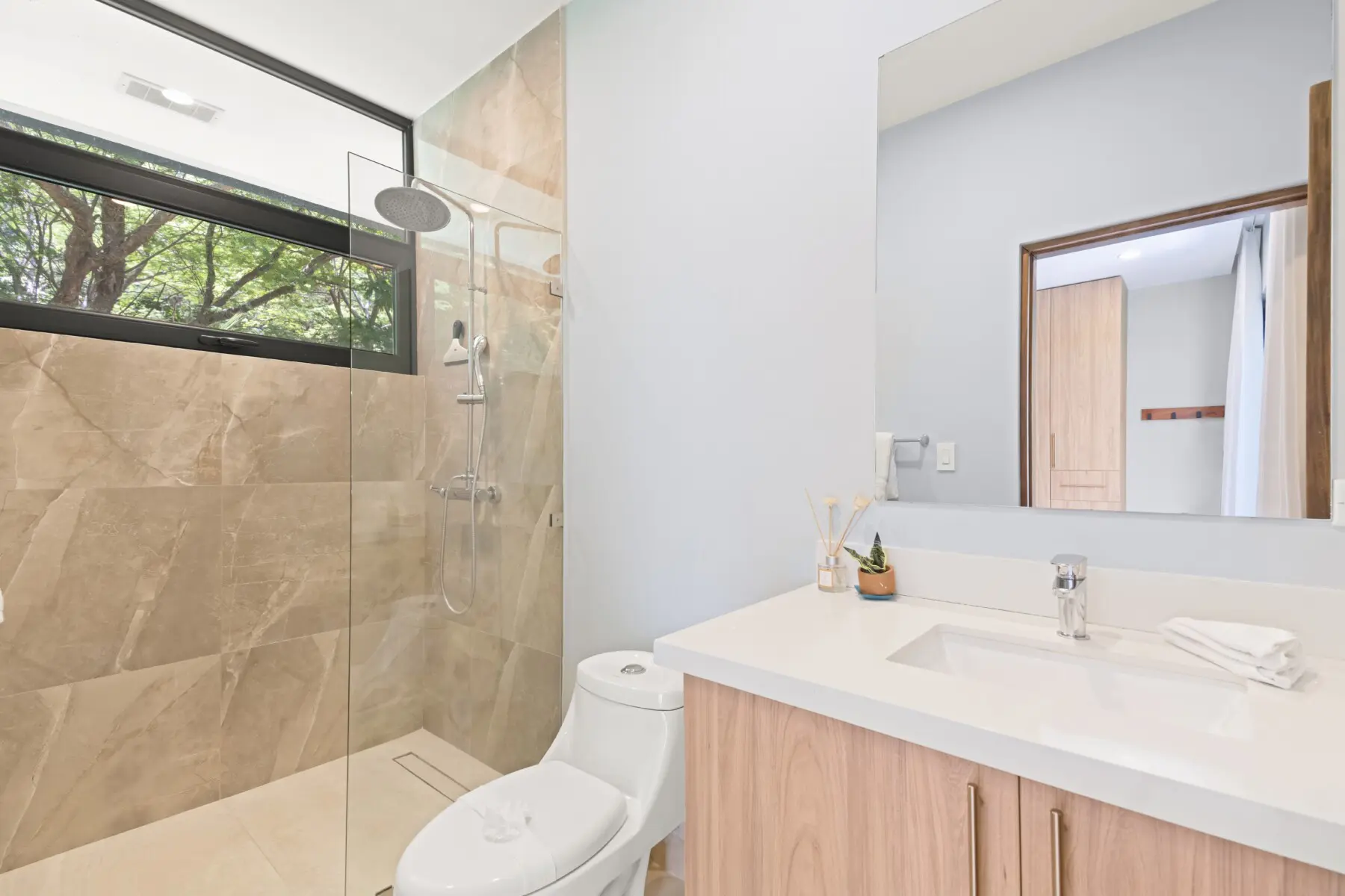 cb3870bd afda 40a6 9cf2 796e849a16c2.jpg