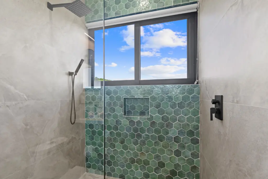 d1de738d 54a6 4372 8574 42d009f5fd14.jpg