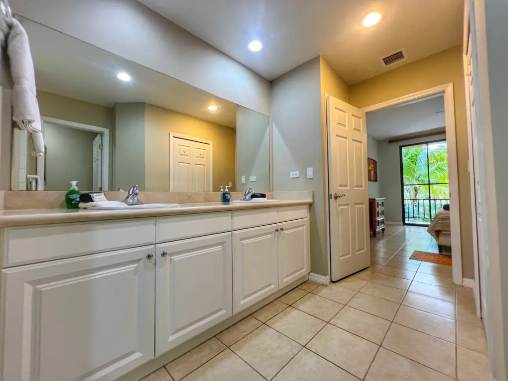 d238768e 4dec 4813 b8ce 700f65032acc.jpg