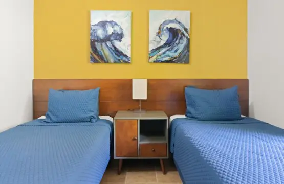 d8c33a2f d8ea 4106 b226 94436d426da6