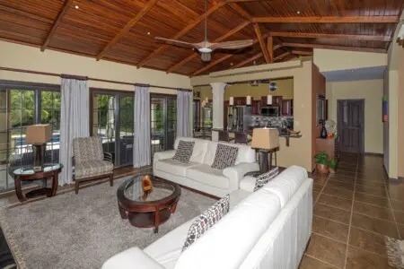 e5628303 0130 4190 9320 8526fbc82623.jpg