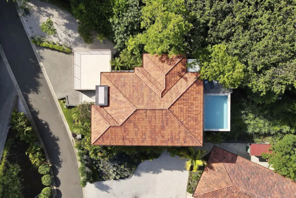 eb104690 15de 4704 b278 fa7f6ac4b6ab.jpg