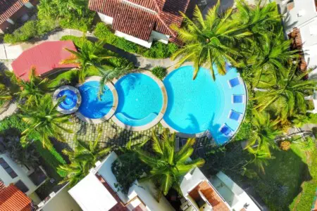 f0a569eb 664e 4d44 b4da f8e46d60fc0e.jpg