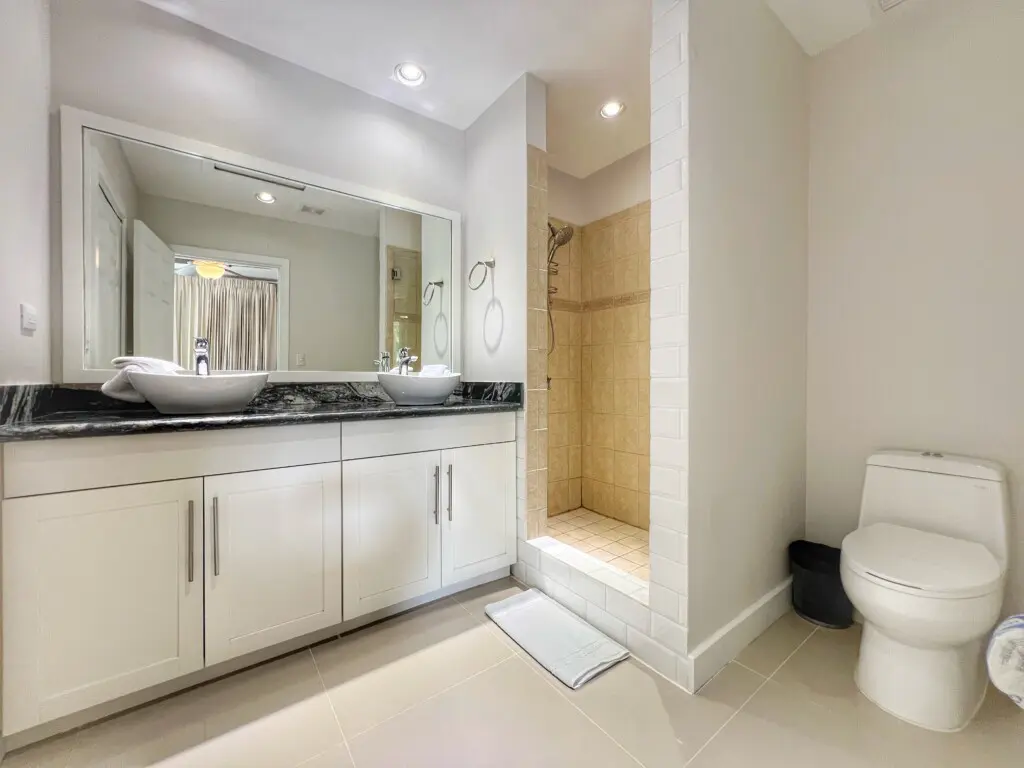 f5644688 c4bd 412c 93cf dc483f4d783c.jpg