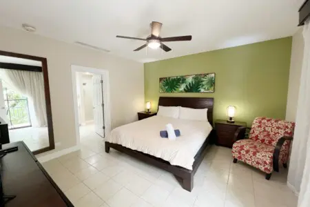 f76a0ced 2002 4311 bfb4 e35b929775e2.jpg