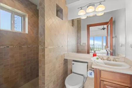 f8b2c90e a17b 48e7 9f46 5cc52a9a7bb6.jpg