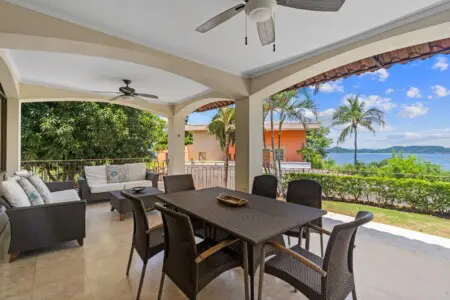 fae0ccfa c767 4a90 a2b5 1e54e38f502e.jpg