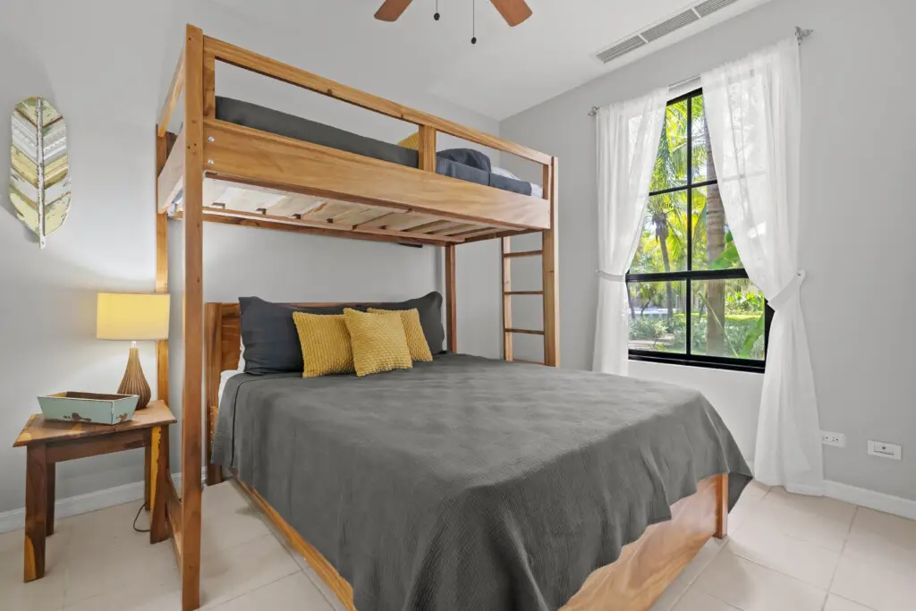 fd2cb87b df93 4650 9c70 3372c3e2c0fb.jpg