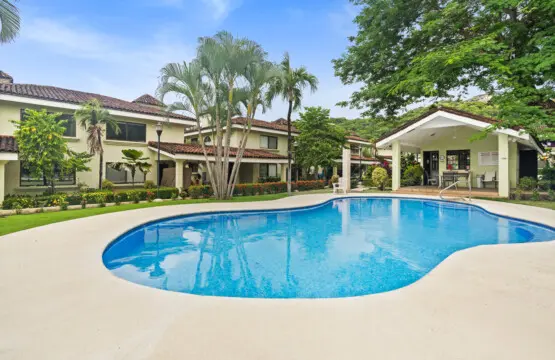 2b70a2e3 af64 482c bd7b df0892edecf0.jpg