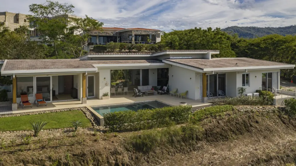 2c838477 f5d8 44b2 bbec a0cf8726f657.jpg