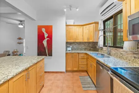 5550bfe5 90e4 48c6 be83 fc9c01cb7837.jpg