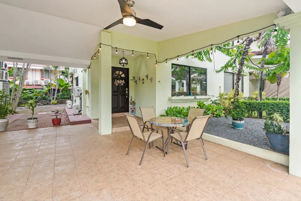 64f5e932 100f 4283 bd48 7e55042d67a2.jpg