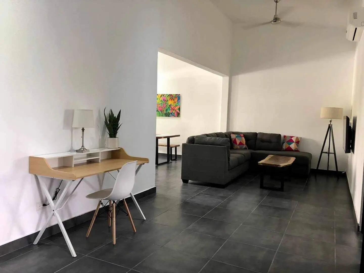 c8d64d9a e39d 4cd2 9308 622e28b69fdc