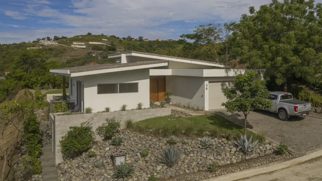 c9522035 7c33 466e abad 94e9e2b7739a.jpg