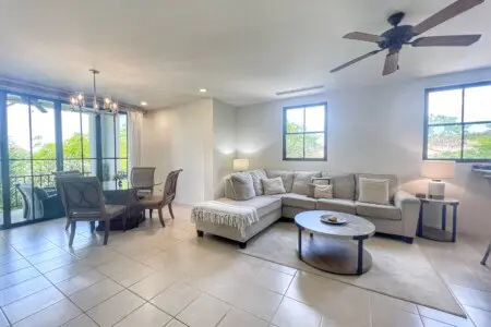 ef0af40a a343 497e b908 5264282374b6.jpg