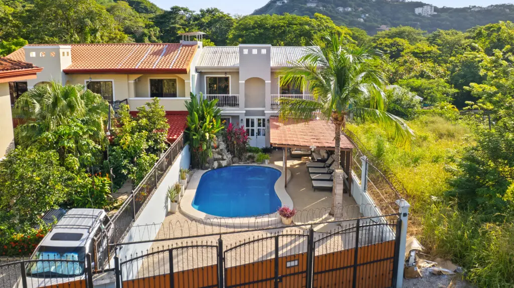 03fd1213 46bb 4d73 83d0 71b884c5eb83.jpg