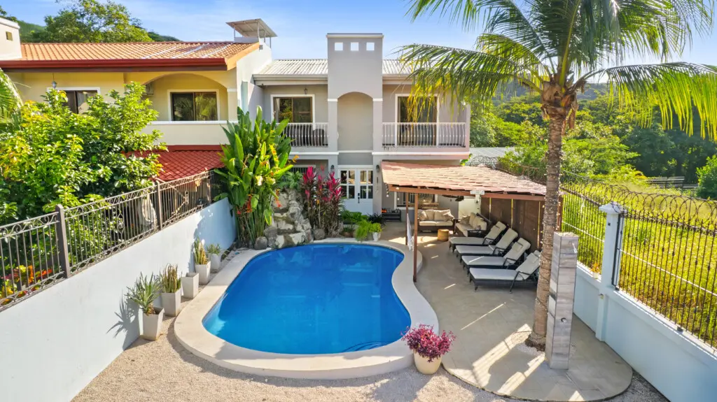 339f24f0 eee8 4351 9080 9940aad8ba3b.jpg