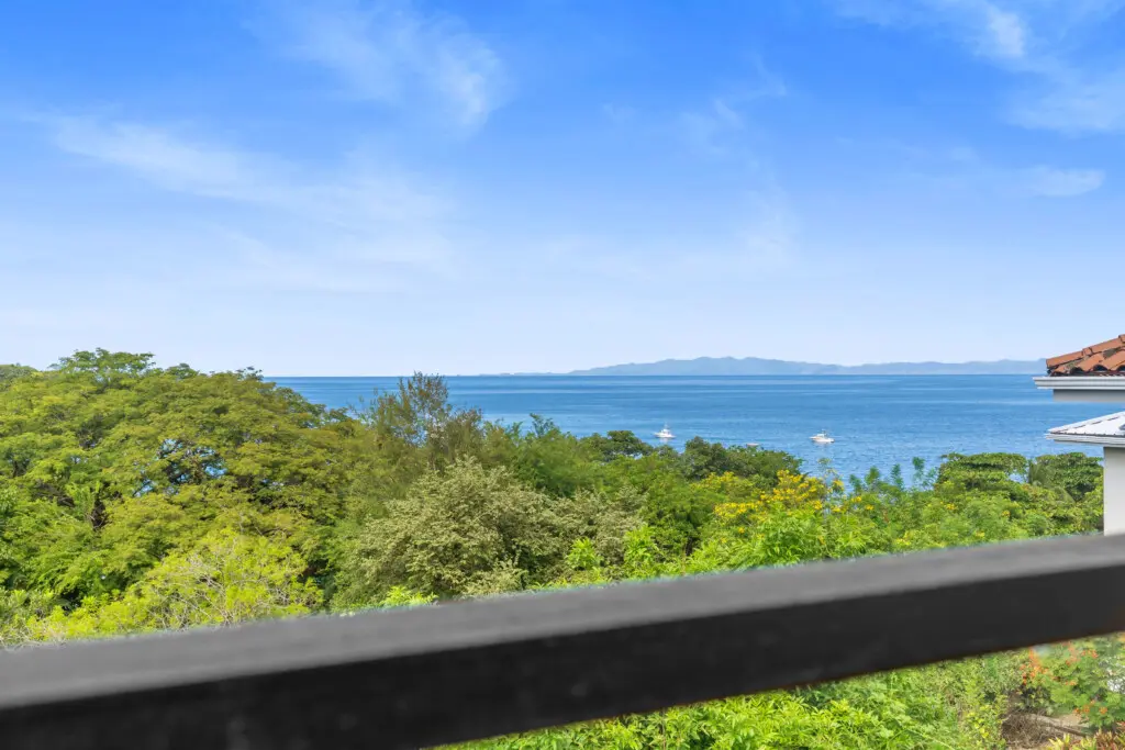 6cf7e683 a07e 4ce5 994d 9b41dde5bb74