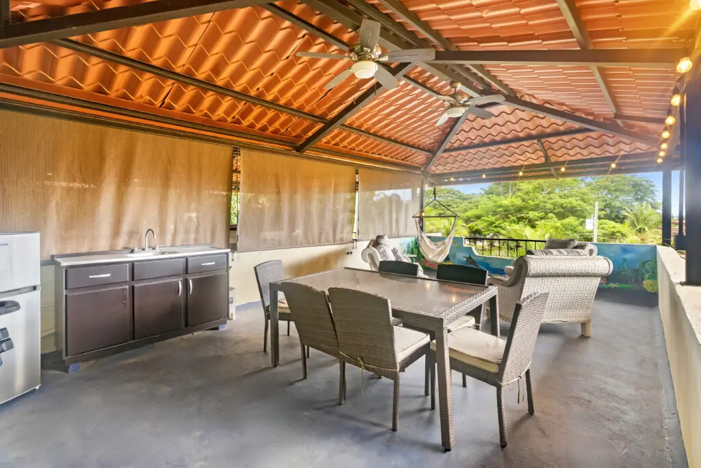 922bc10f 2004 4081 901b 570cb1eaca27