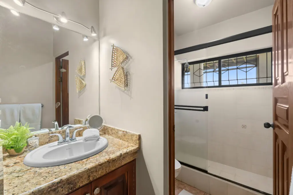 961e8ac2 b145 4ec1 8124 7b6d6024b73e