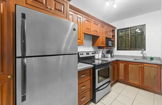 d2e0c926 c33e 4353 b959 e3a5d17c9149