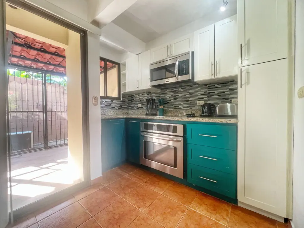 e9f67501 ff36 4bb4 85d1 184ee959ee99.jpg