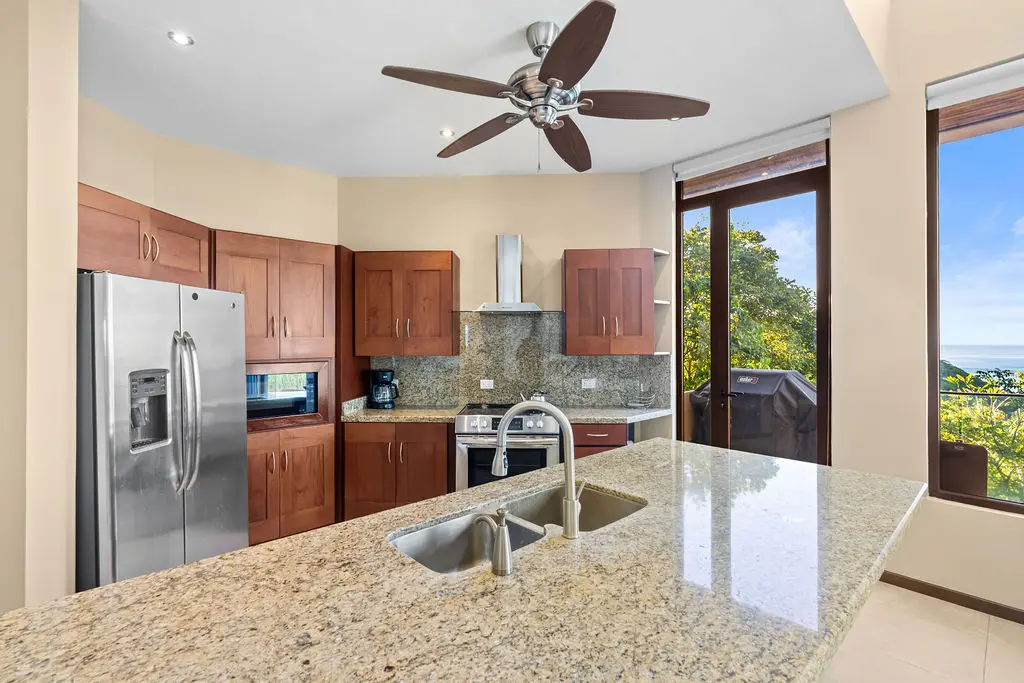 40a340b3 149e 4b00 8d5c b40fb36cc63b