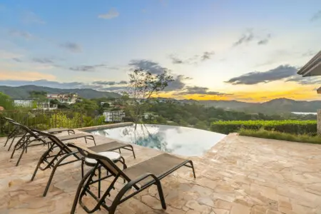 8dd09402 b130 439d b000 c98eba87e209